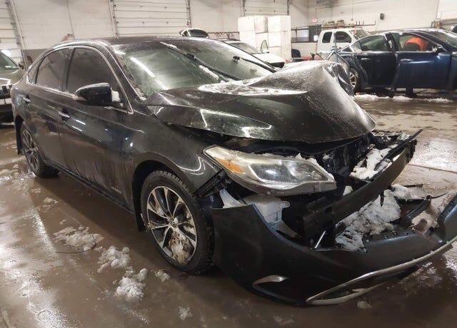 2017 TOYOTA Avalon