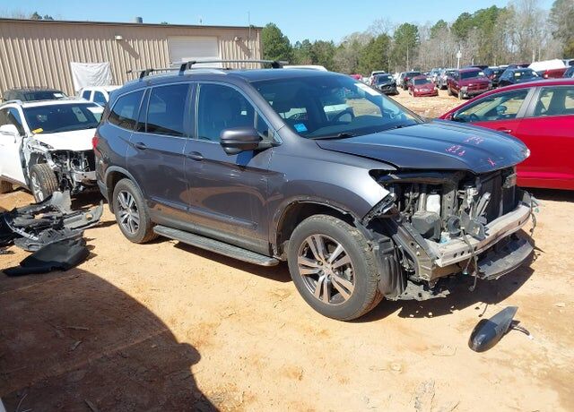 2017 HONDA Pilot