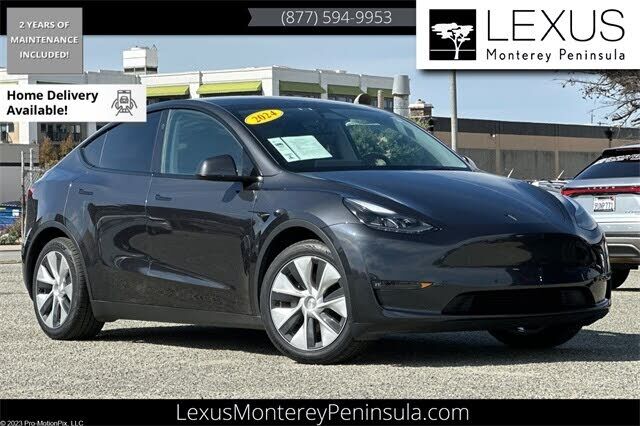 2024 TESLA Model Y
