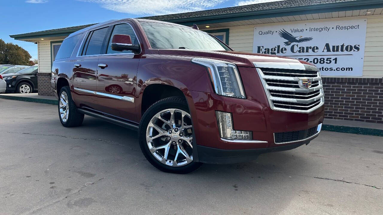 2017 CADILLAC Escalade ESV