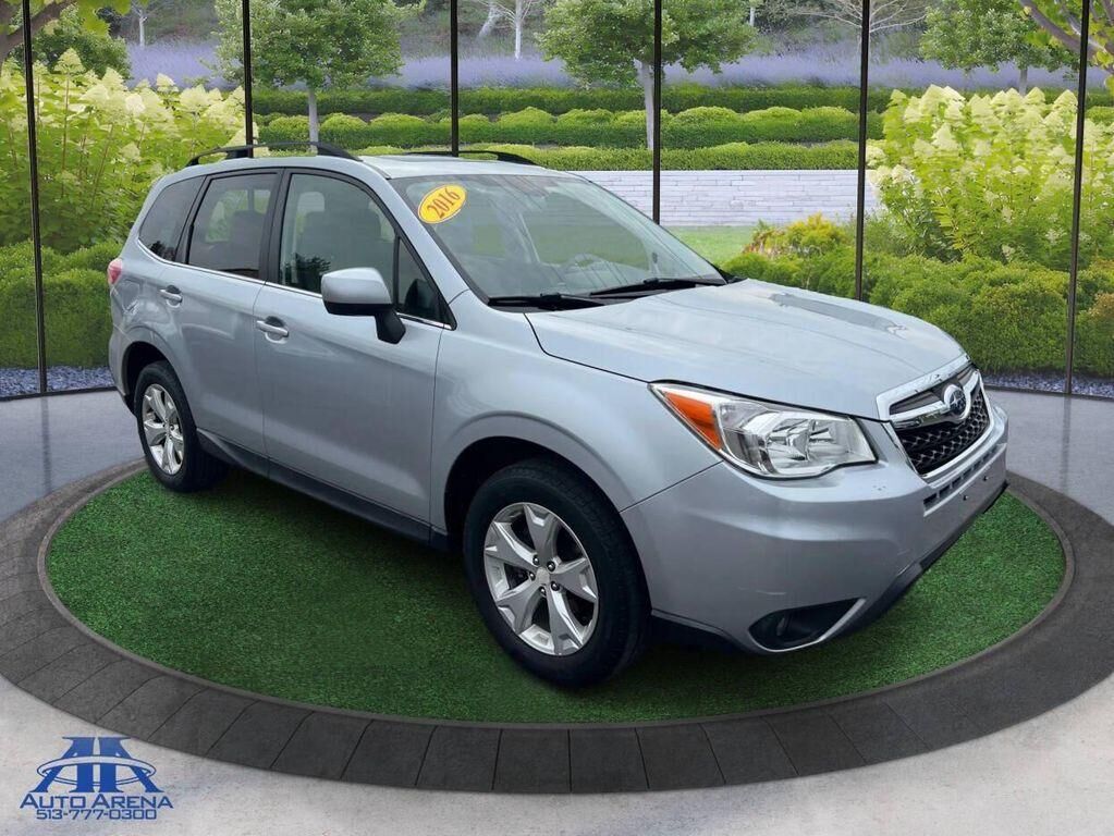 2016 SUBARU Forester