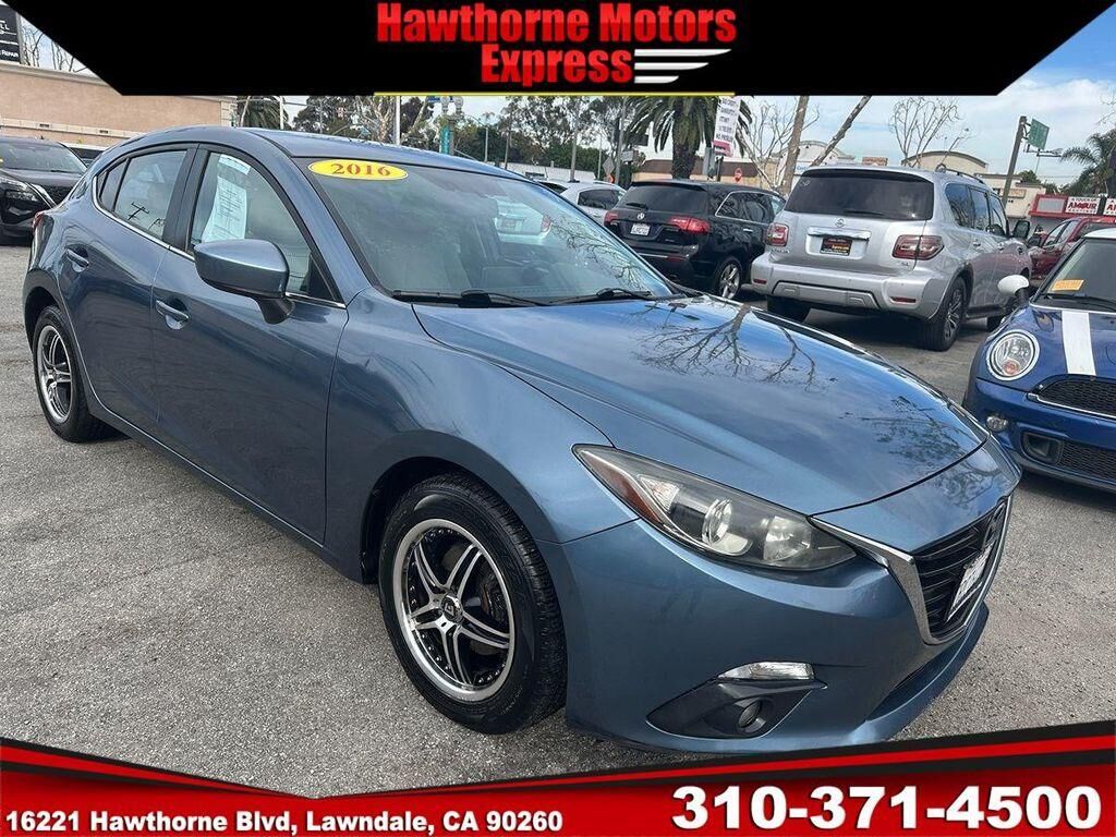2016 MAZDA Mazda3