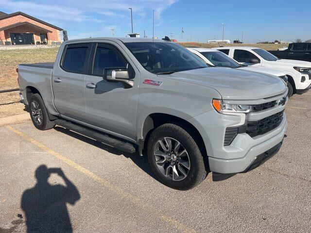 2025 CHEVROLET Silverado