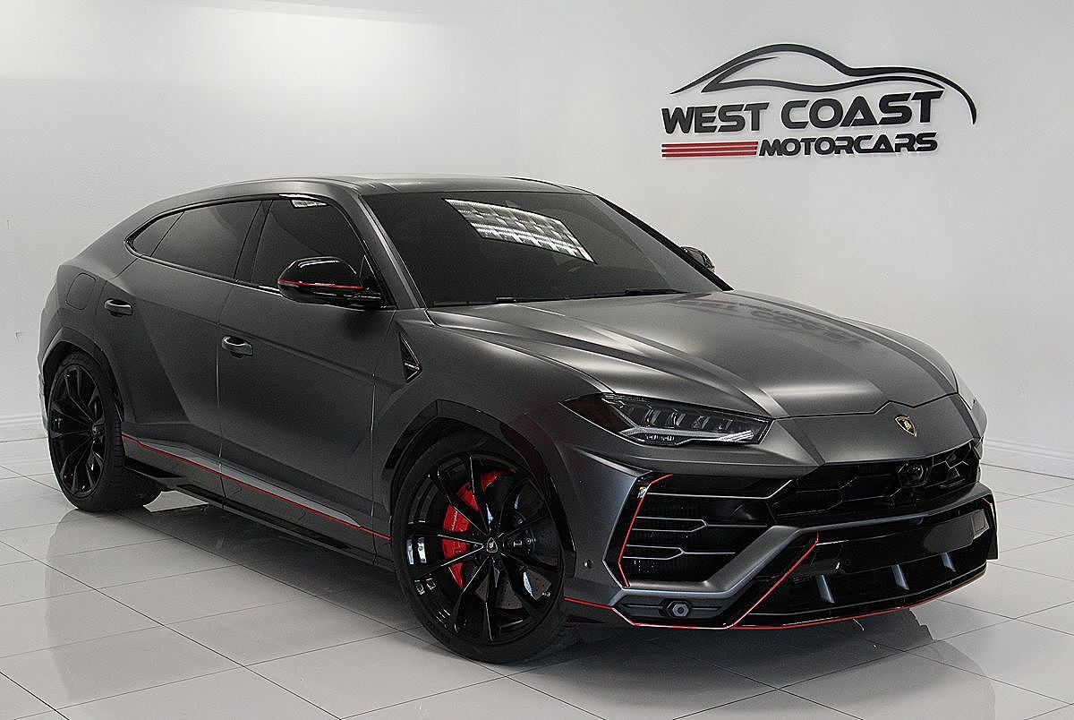 2019 LAMBORGHINI URUS