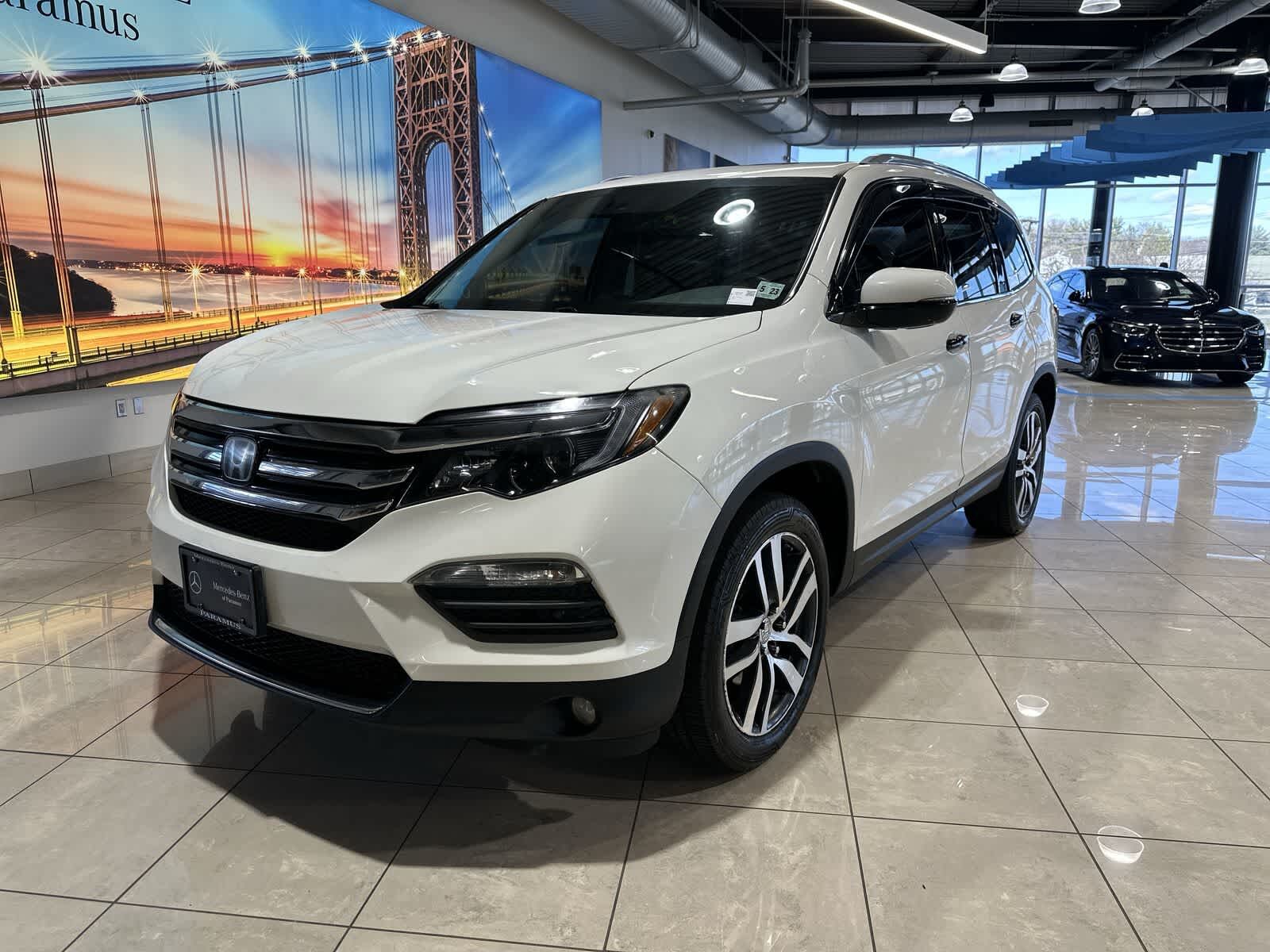 2017 HONDA Pilot