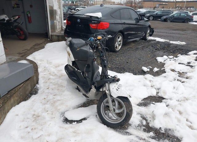 2009 PIAGGIO AND VESPA FLY