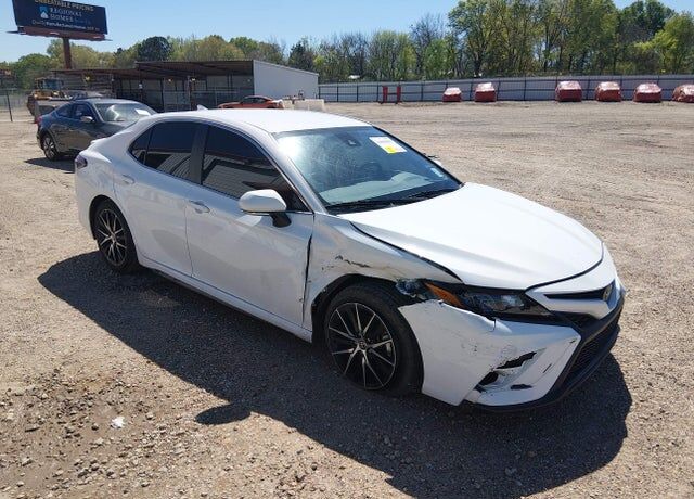 2024 TOYOTA Camry