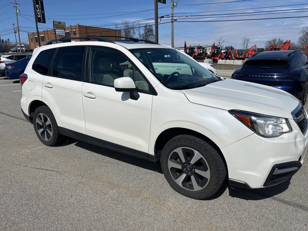 2018 SUBARU Forester
