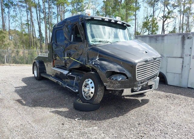 2023 FREIGHTLINER M2
