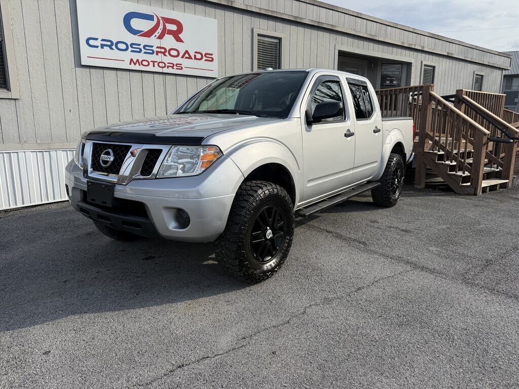 2017 NISSAN Frontier