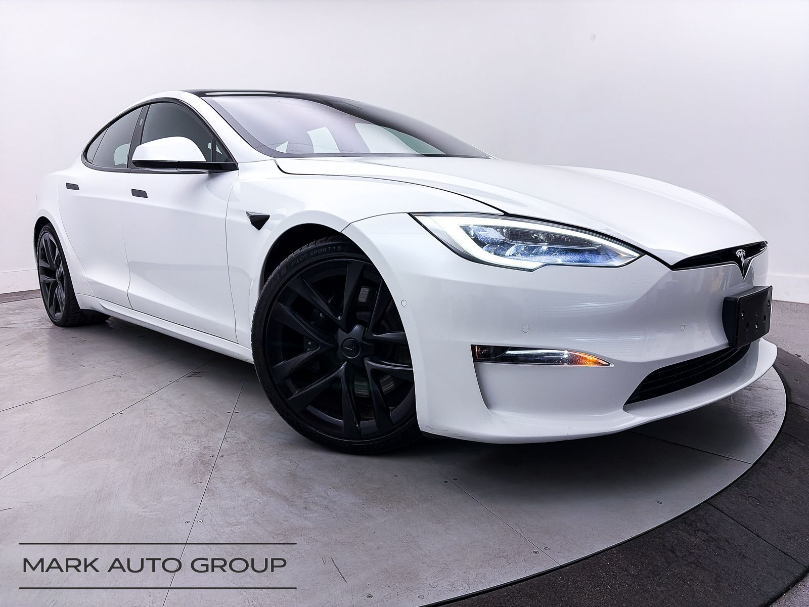 2021 TESLA Model S