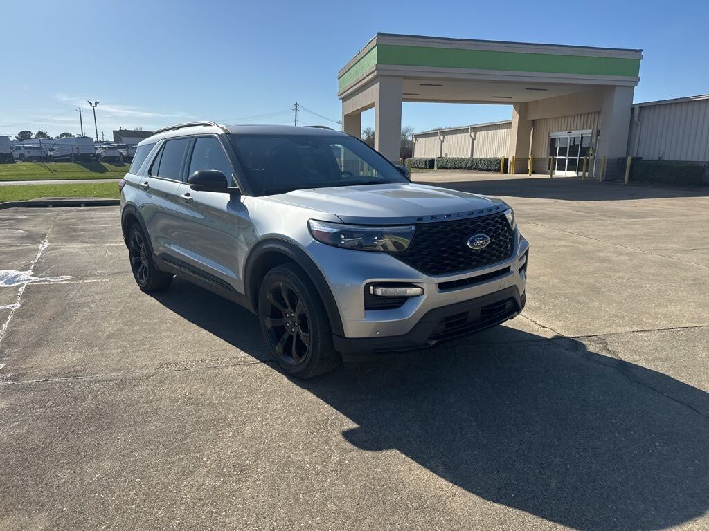 2023 FORD Explorer