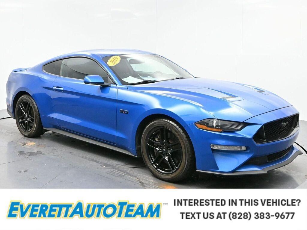 2019 FORD Mustang