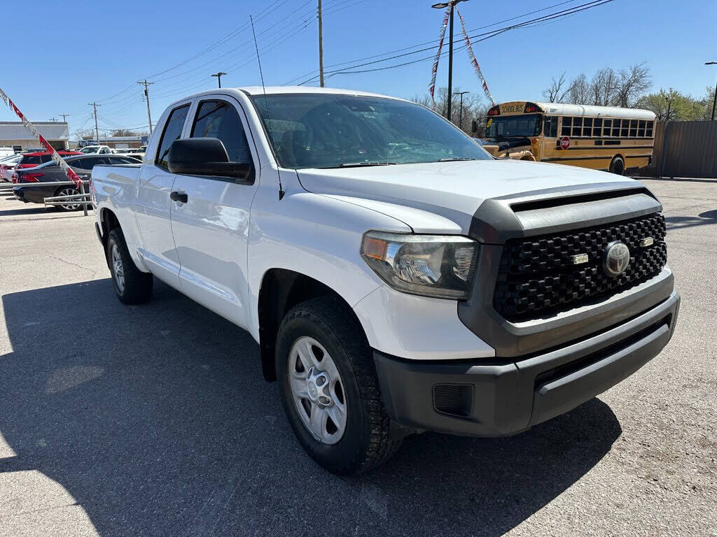 2019 TOYOTA Tundra