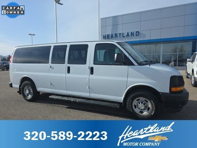 2017 CHEVROLET Express