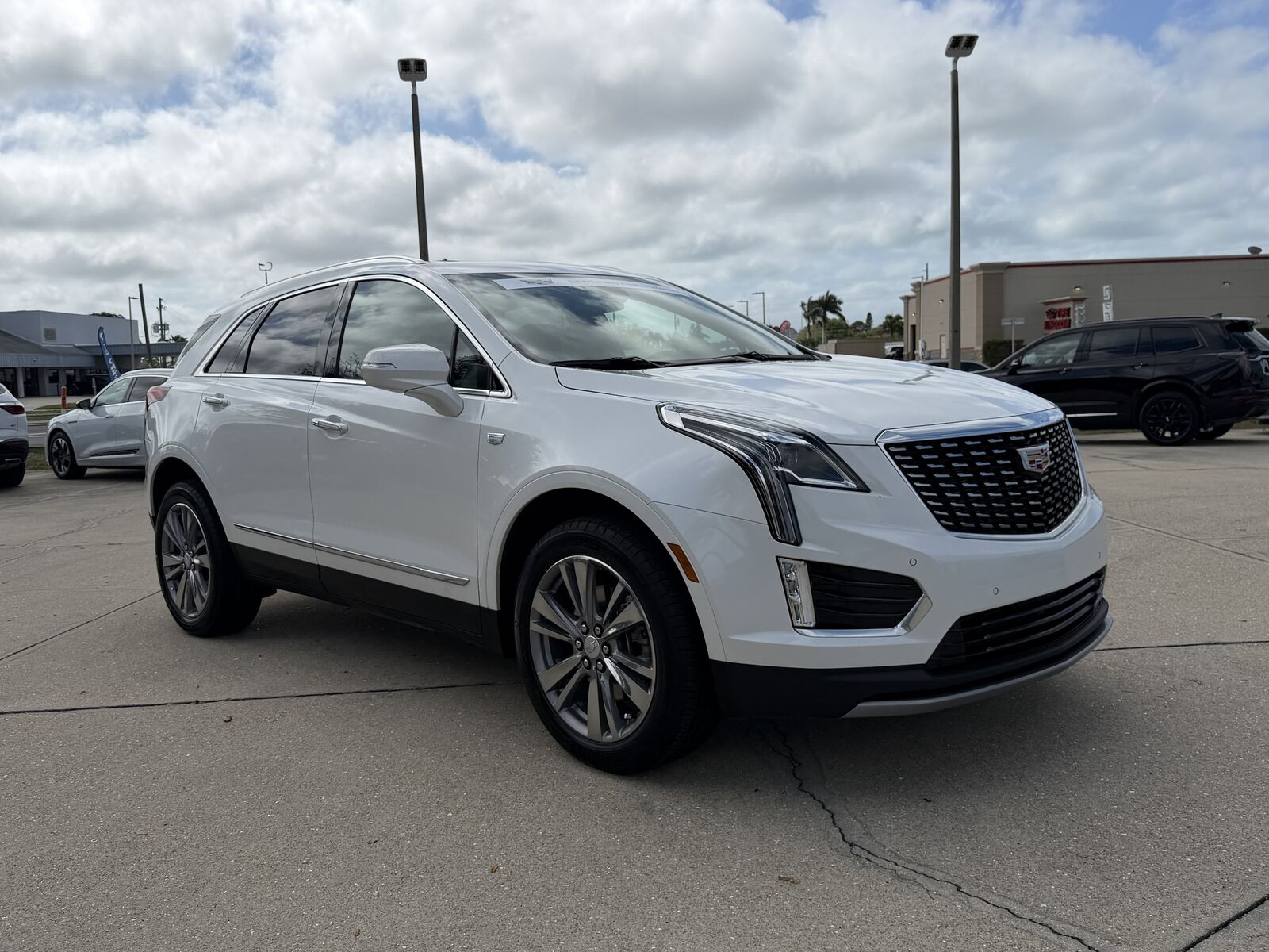 2025 CADILLAC XT5