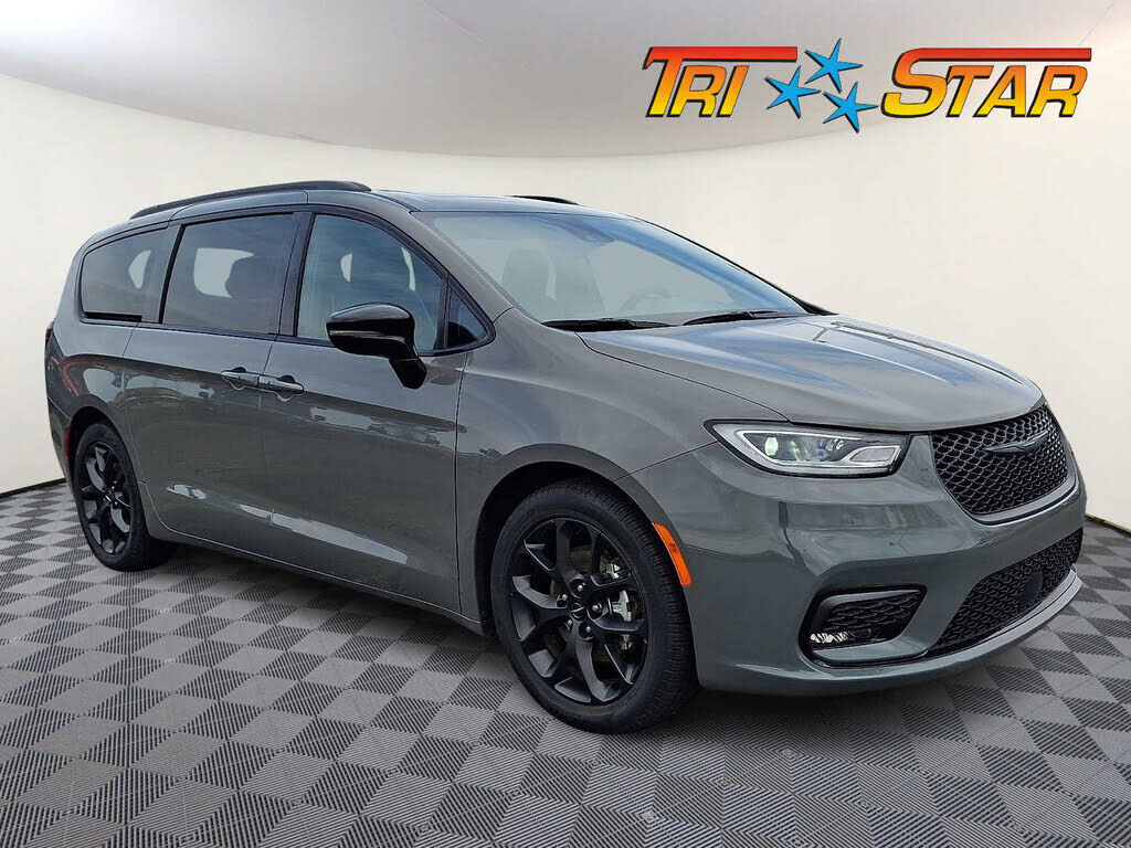 2025 CHRYSLER Pacifica