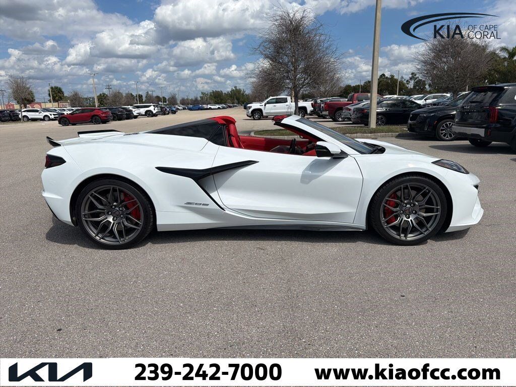 2025 CHEVROLET Corvette