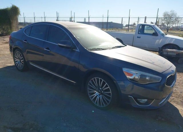 2014 KIA Cadenza