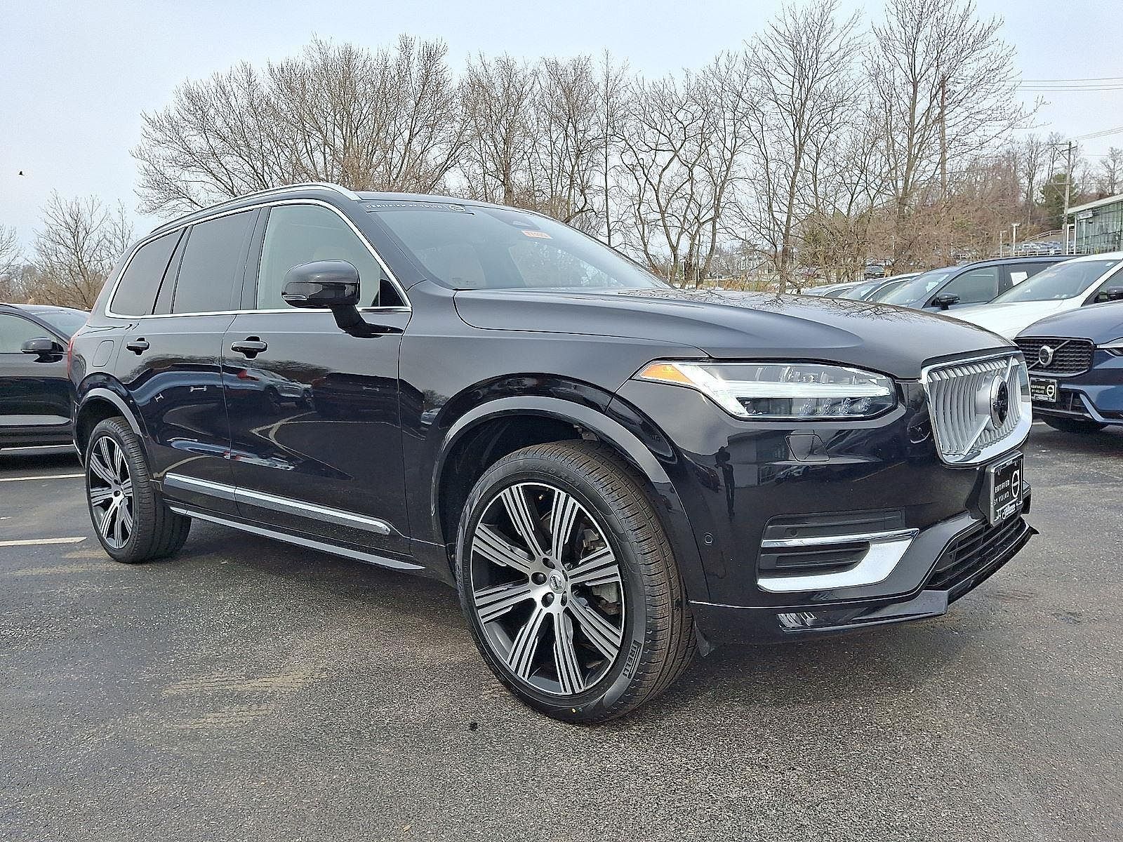 2023 VOLVO XC90