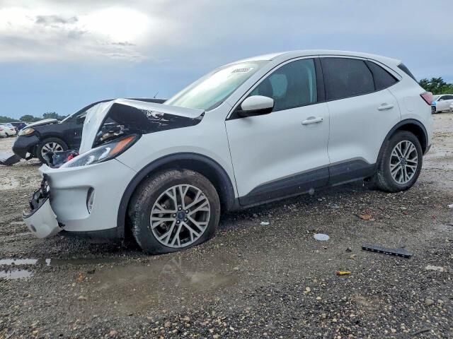 2022 FORD Escape