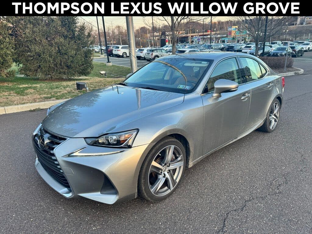 2018 LEXUS IS