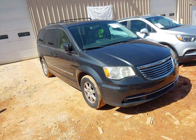 2012 CHRYSLER Town and Country