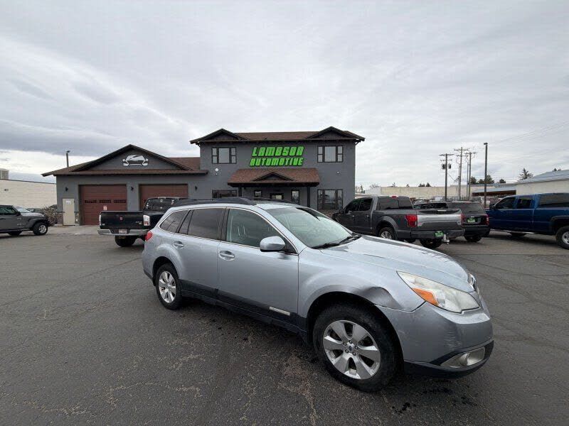 2012 SUBARU Outback
