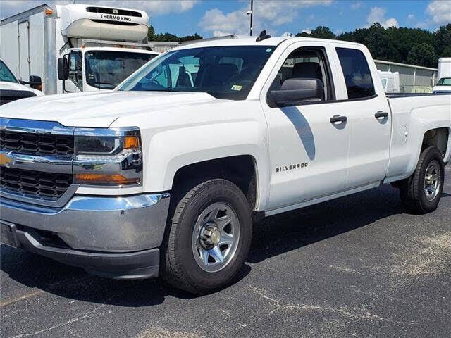 2018 CHEVROLET Silverado