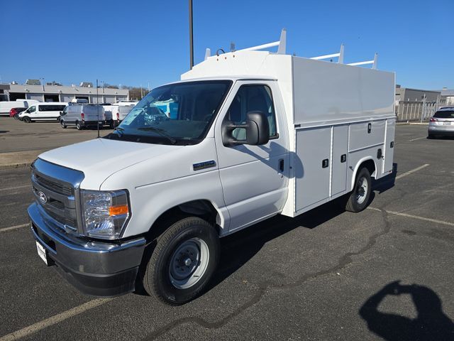 2026 FORD E-350