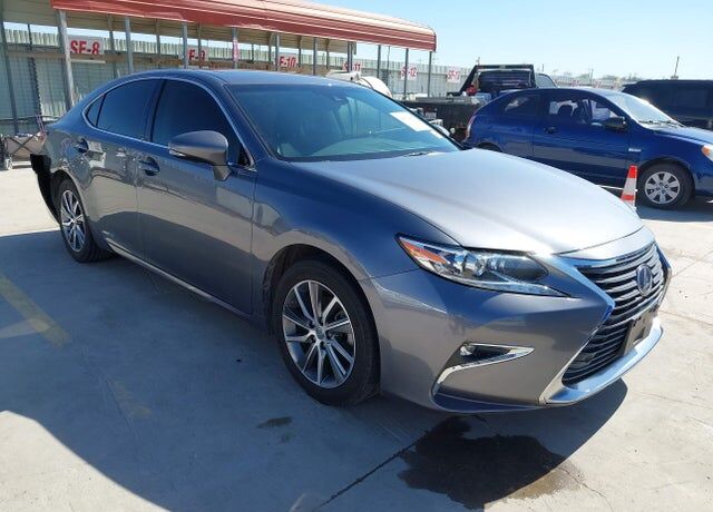 2016 LEXUS ES