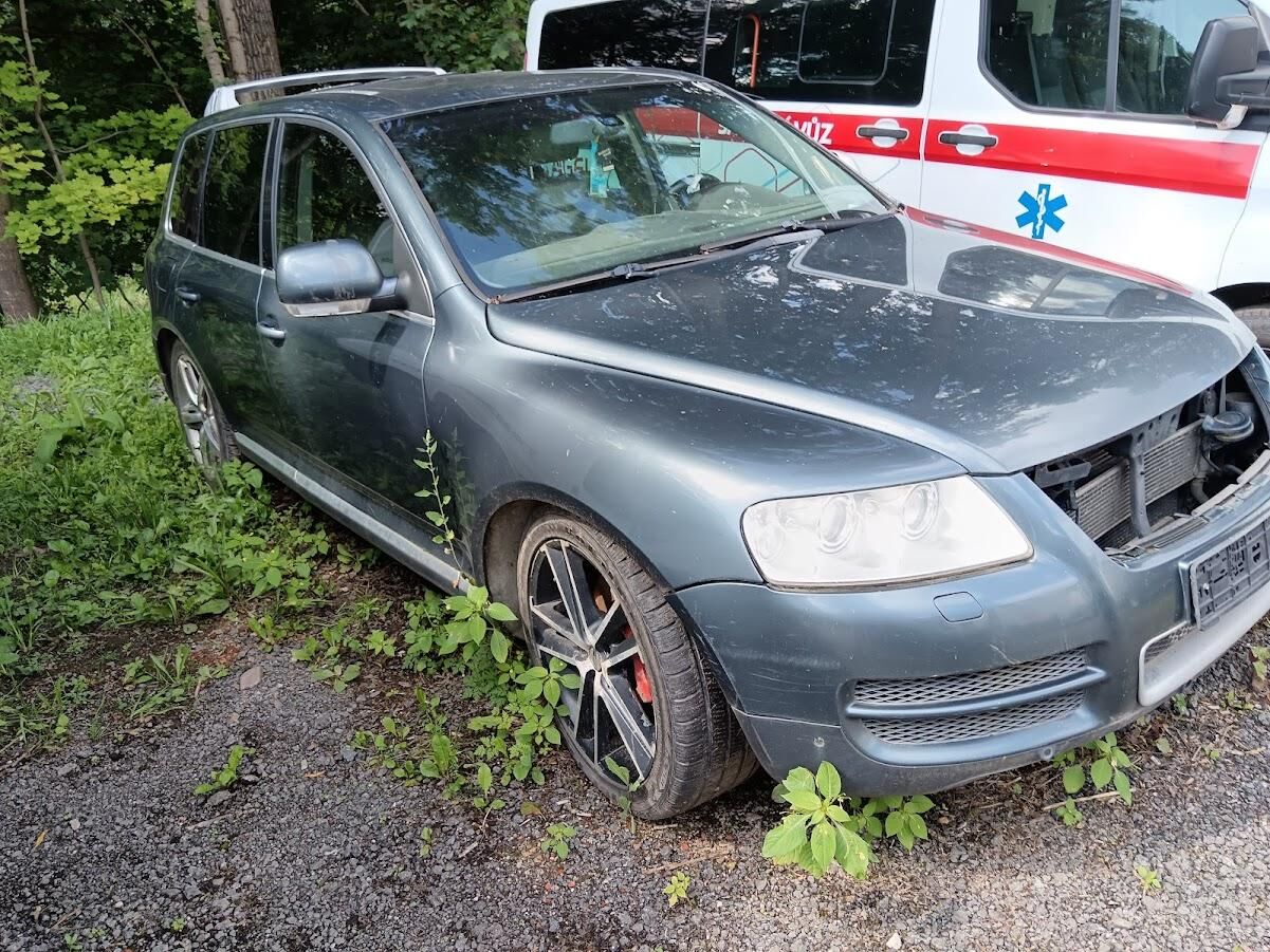 2004 VOLKSWAGEN Touareg