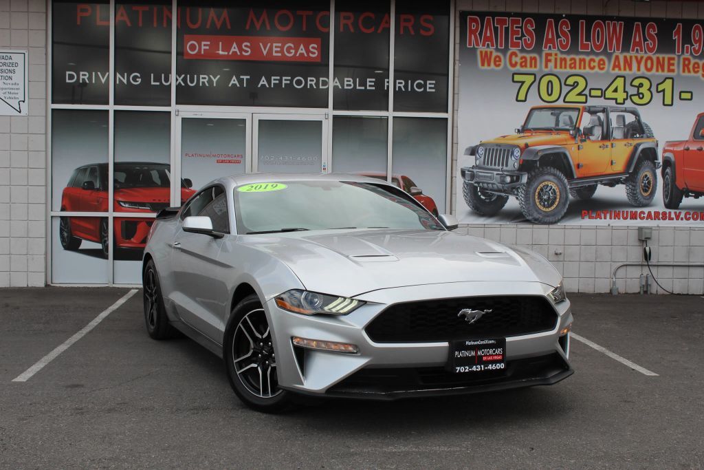 2019 FORD Mustang