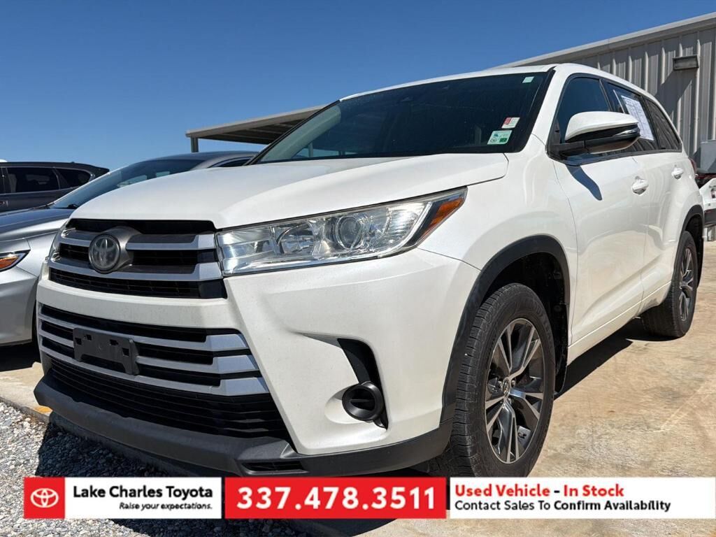 2017 TOYOTA Highlander