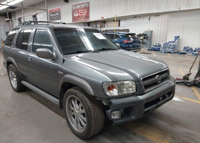 2004 NISSAN Pathfinder