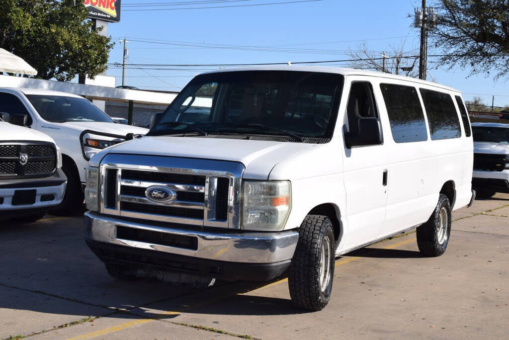 2009 FORD E-350