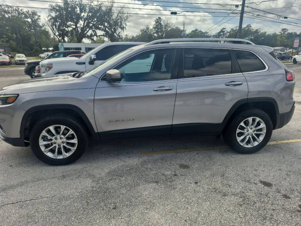 2019 JEEP Cherokee