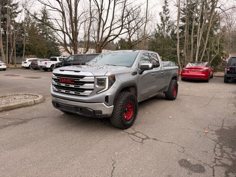 2023 GMC Sierra