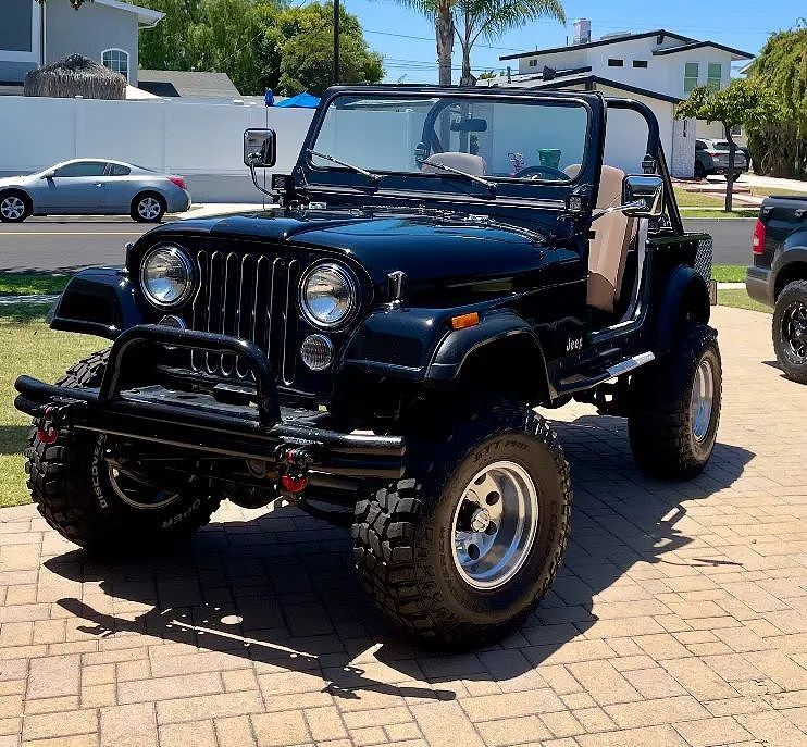 1985 JEEP CJ-7