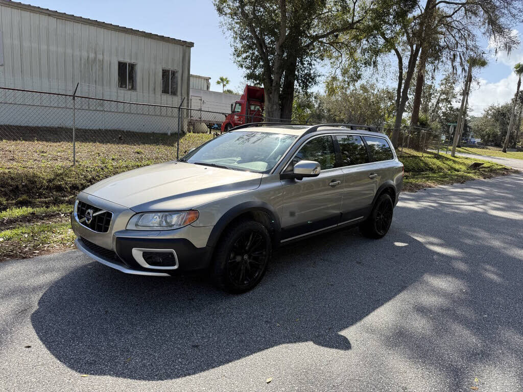 2013 VOLVO XC70