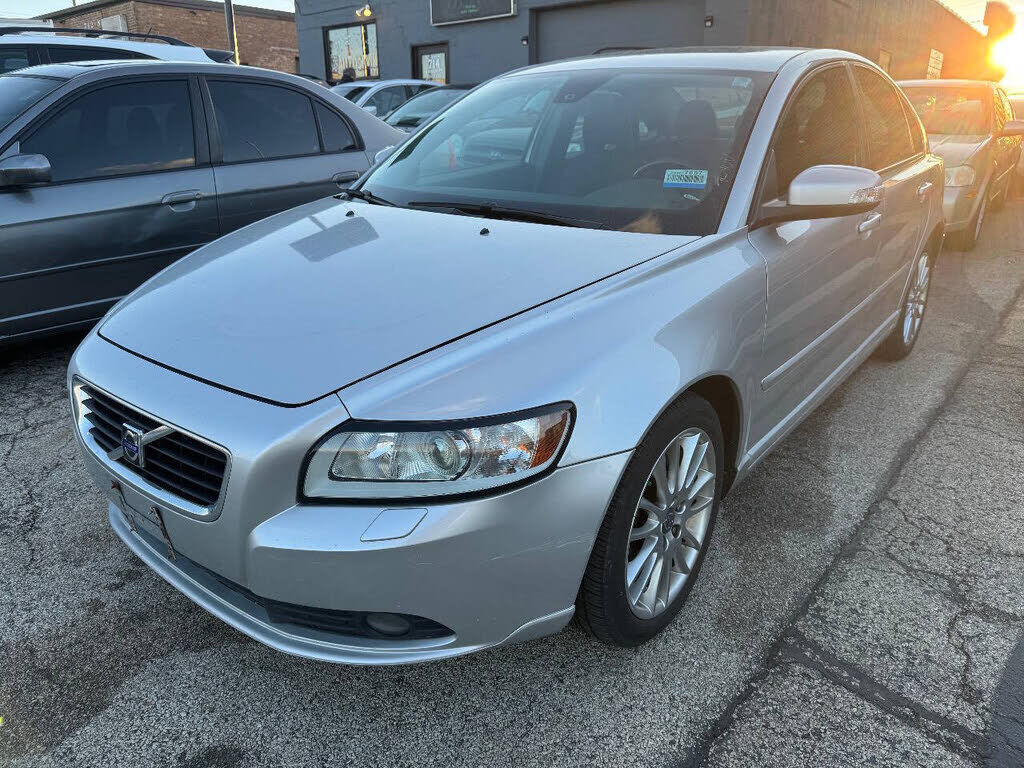 2010 VOLVO S40