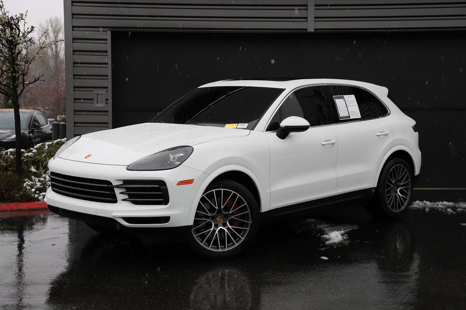 2023 PORSCHE Cayenne