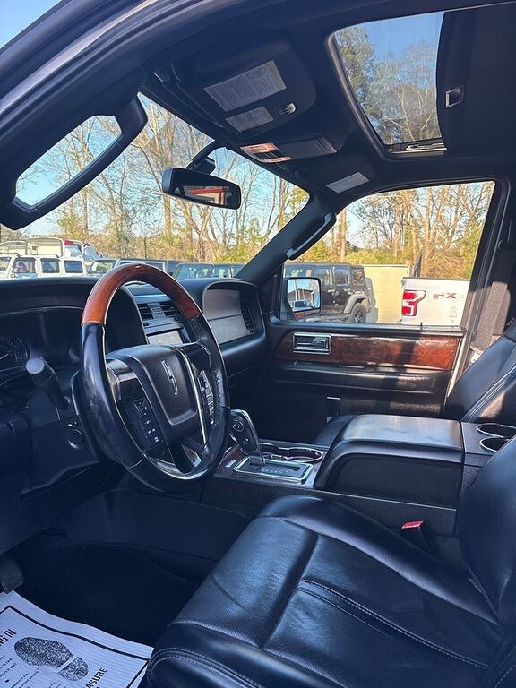 2017 LINCOLN Navigator
