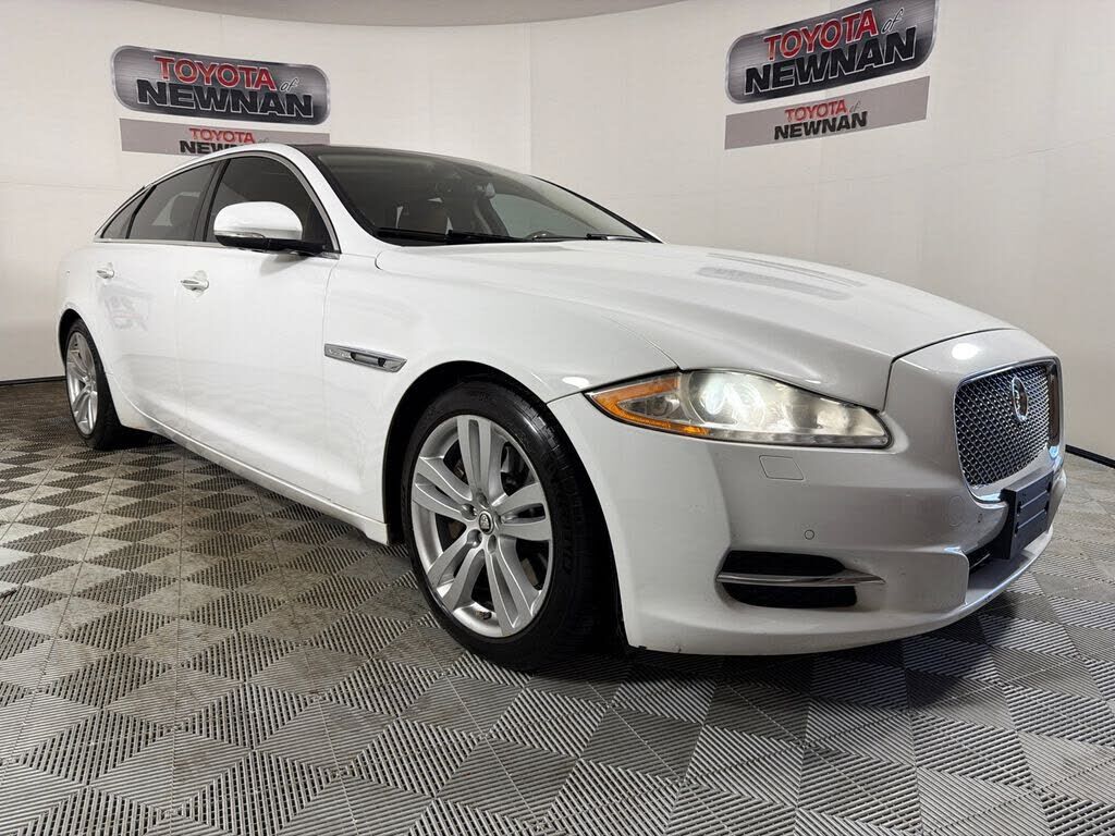 2012 JAGUAR XJ