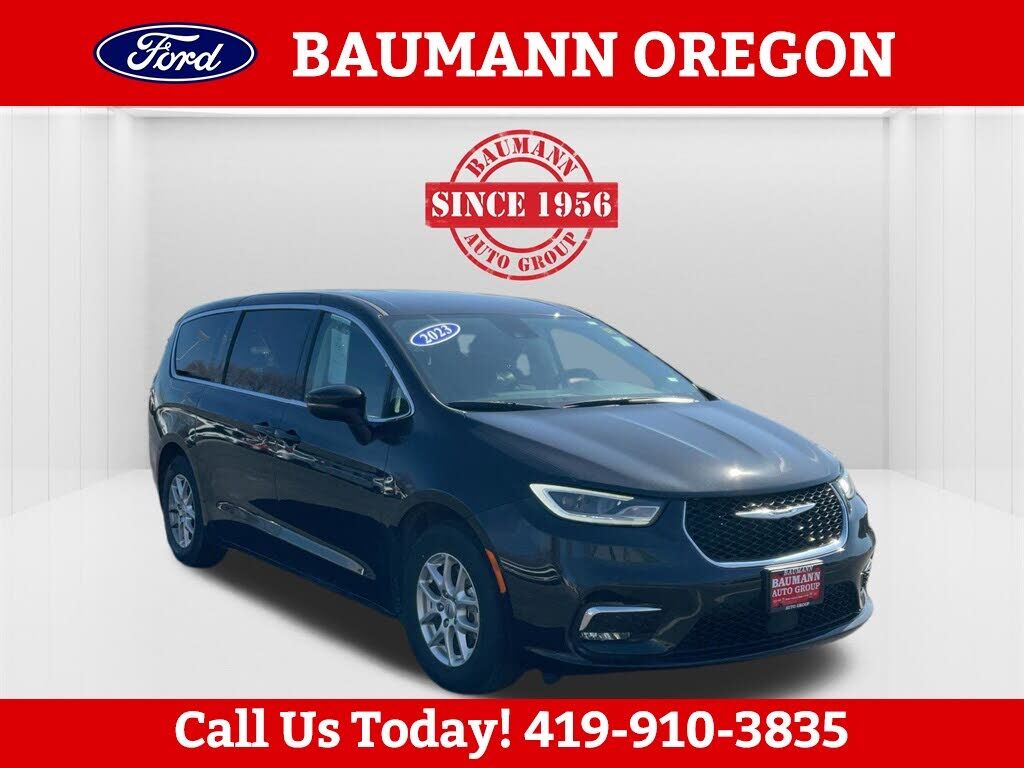 2023 CHRYSLER Pacifica