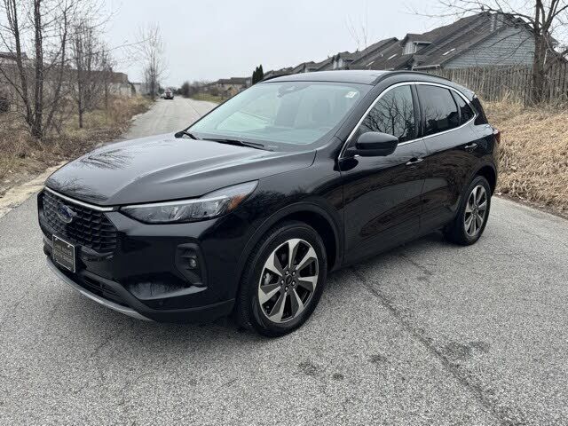 2024 FORD Escape