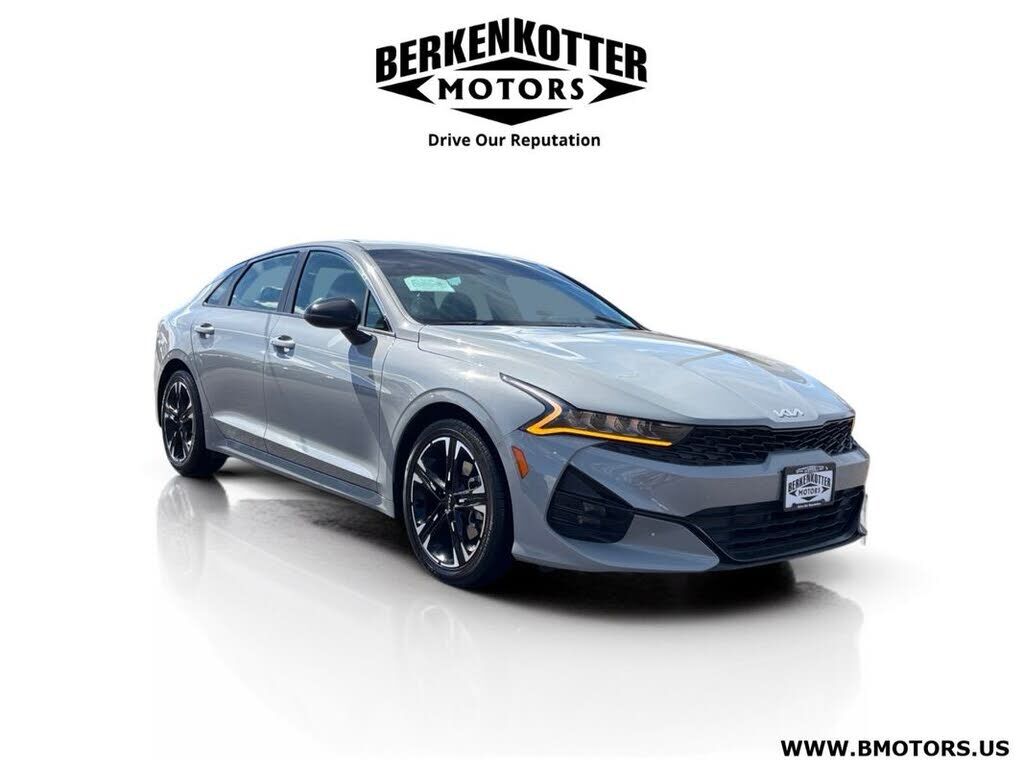 2022 KIA K5