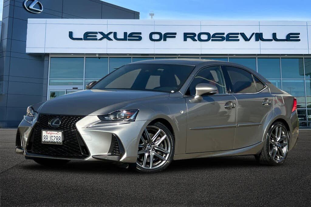 2020 LEXUS IS