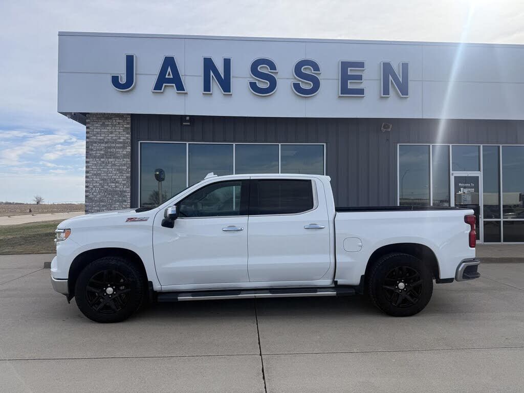 2023 CHEVROLET Silverado