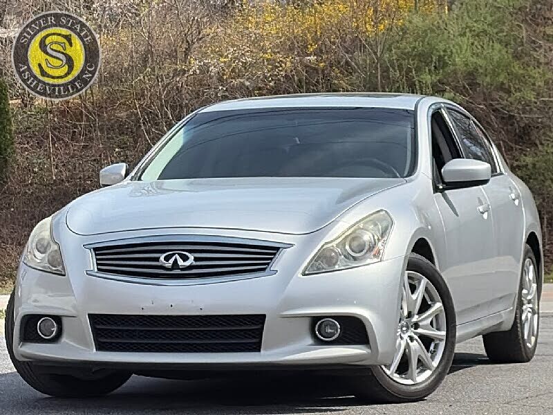 2013 INFINITI G37